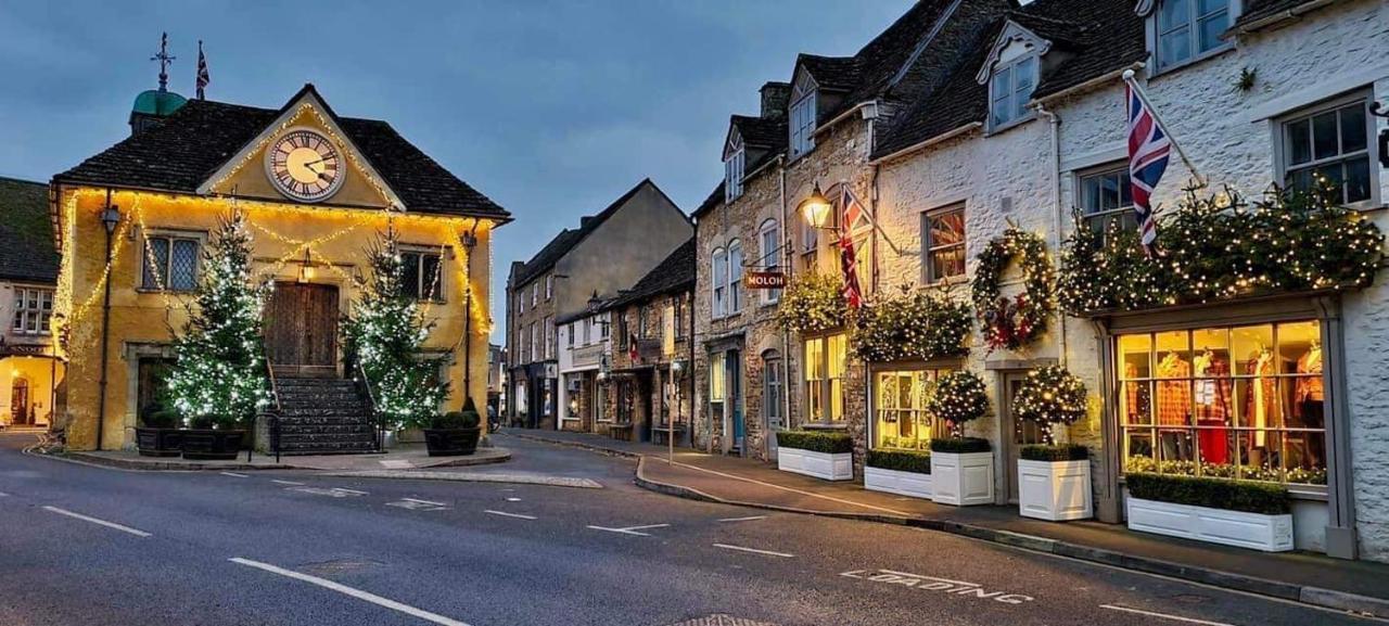 Stylish One Bedroom Cotswold Coach House Tetbury Exteriér fotografie