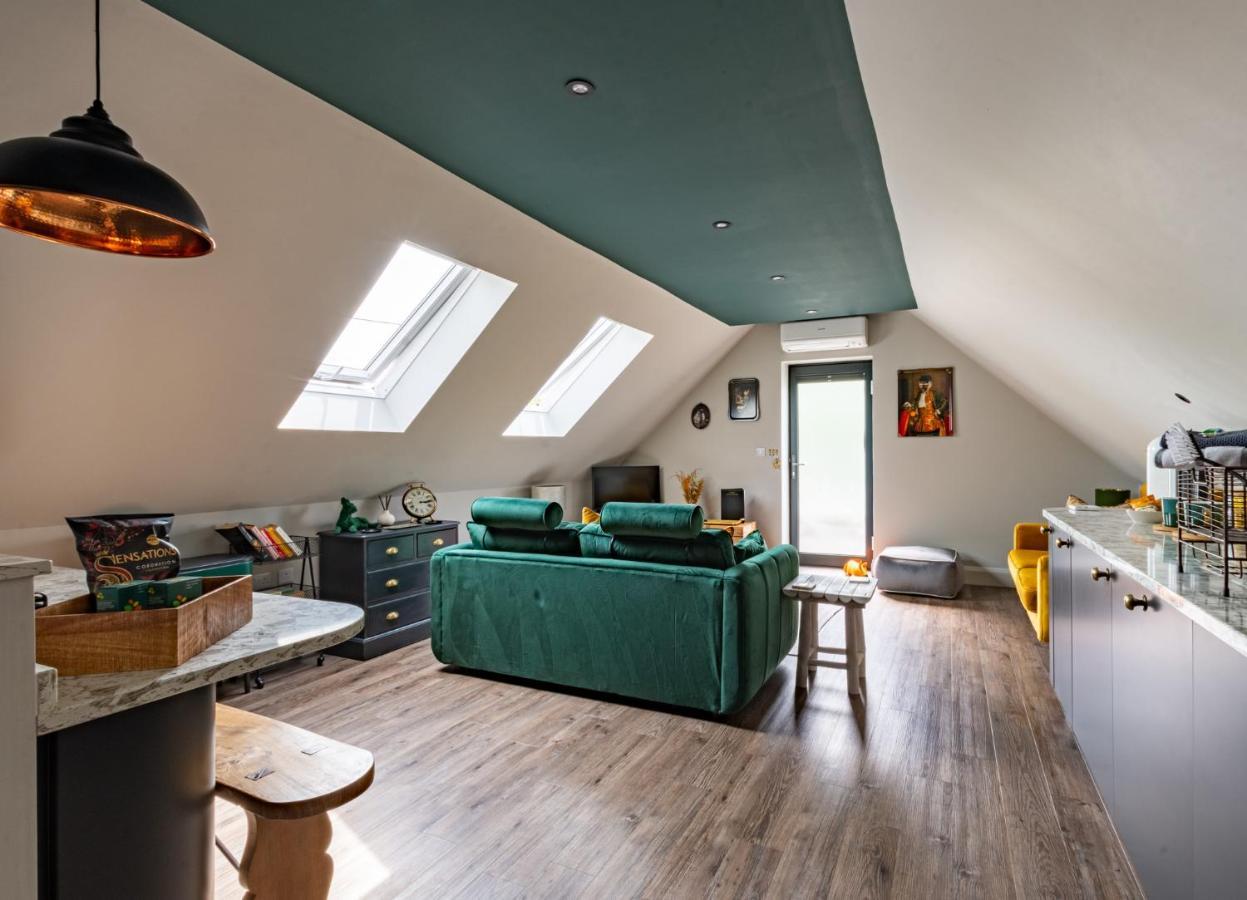 Stylish One Bedroom Cotswold Coach House Tetbury Exteriér fotografie